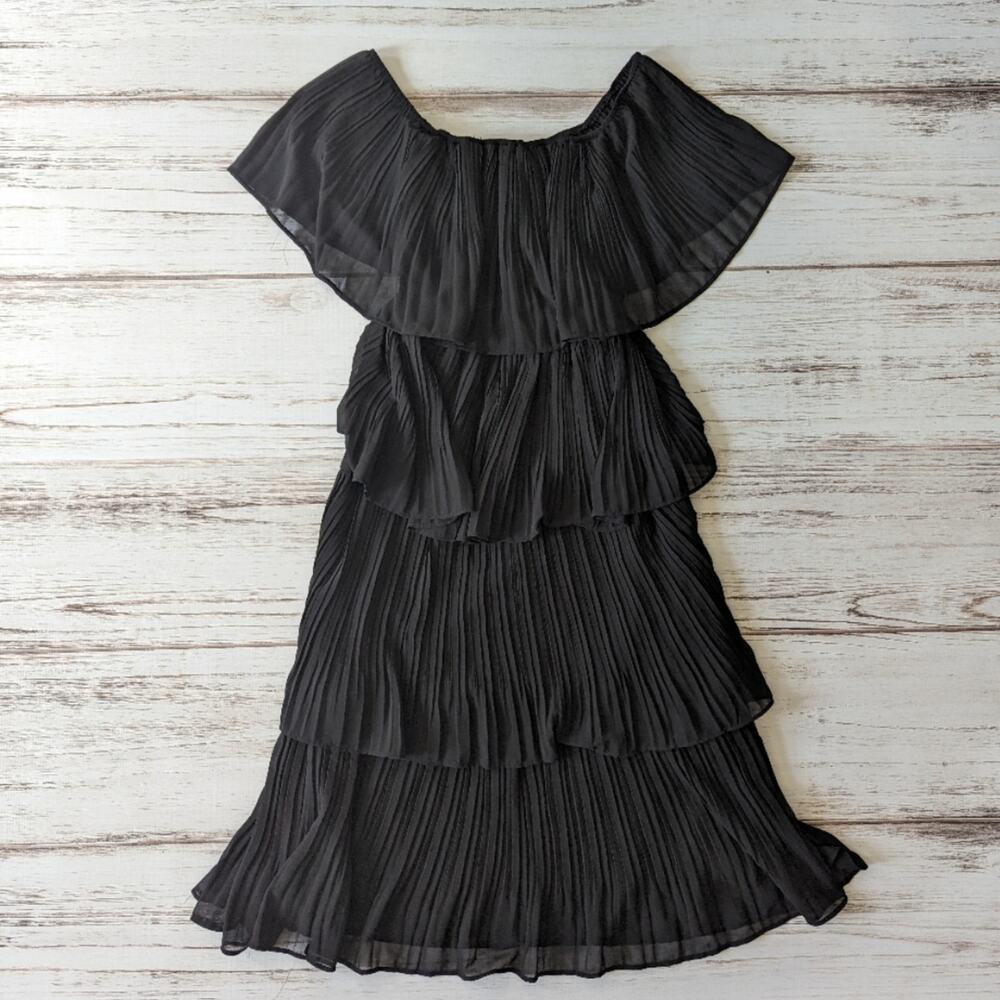 Just Me Black Tiered Acordian Pleat Off the Shoulder Dress sz Large